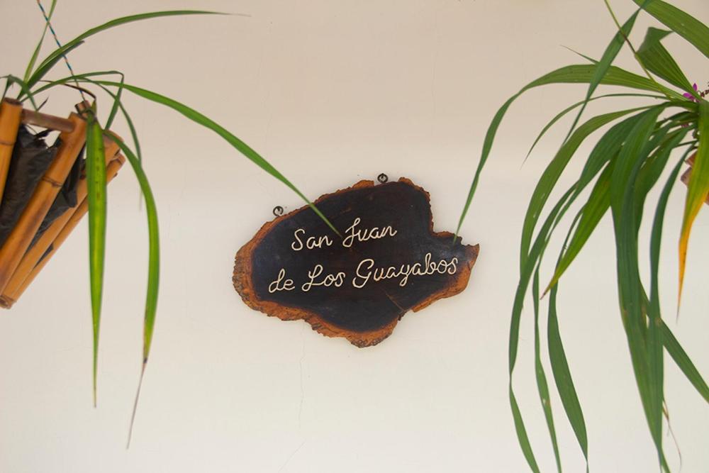San Juan De Los Guayabos Guaduas Exterior foto