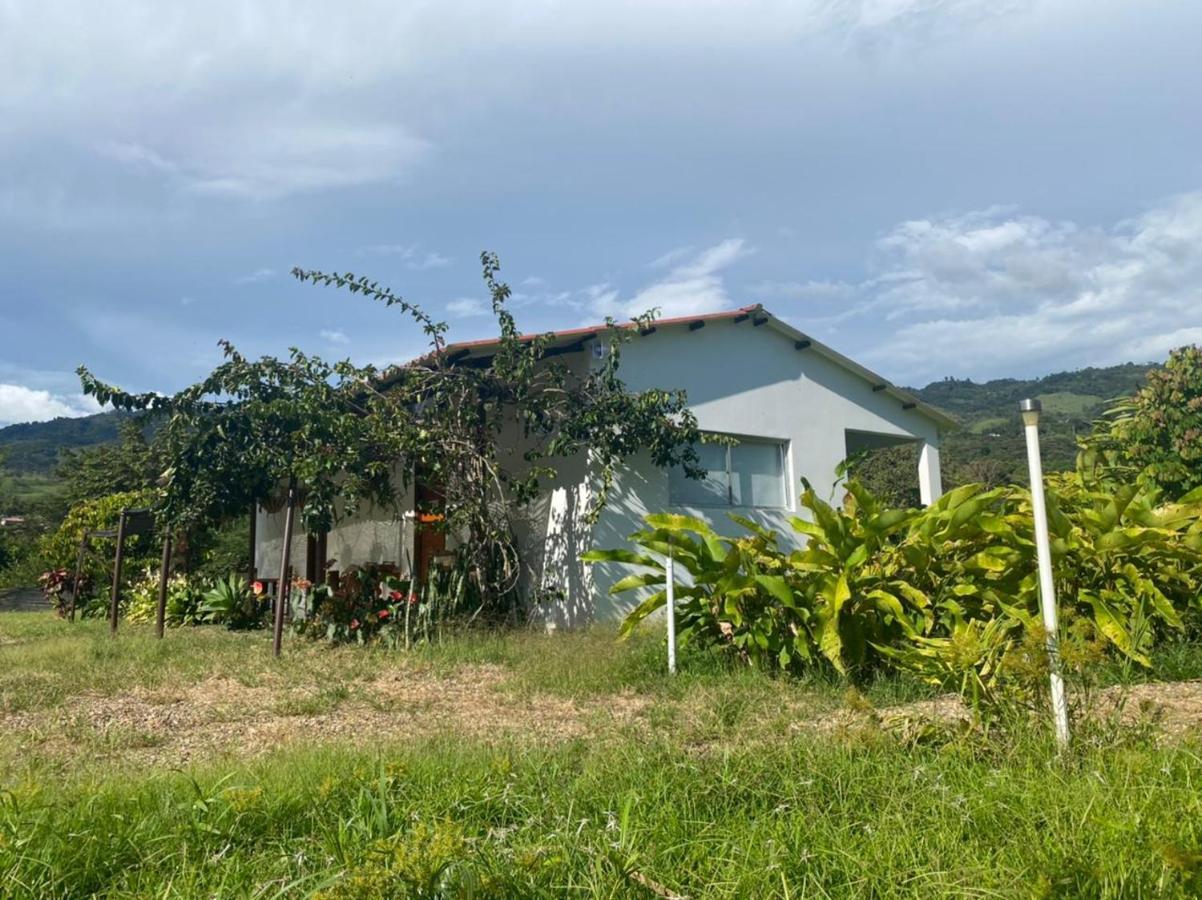 San Juan De Los Guayabos Guaduas Exterior foto